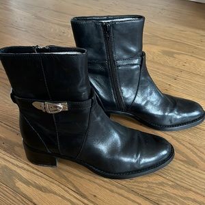 Etienne Aigner boots